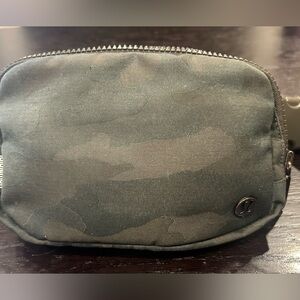 Lululemon Everywhere Belt Bag Sold Out Camo 1L